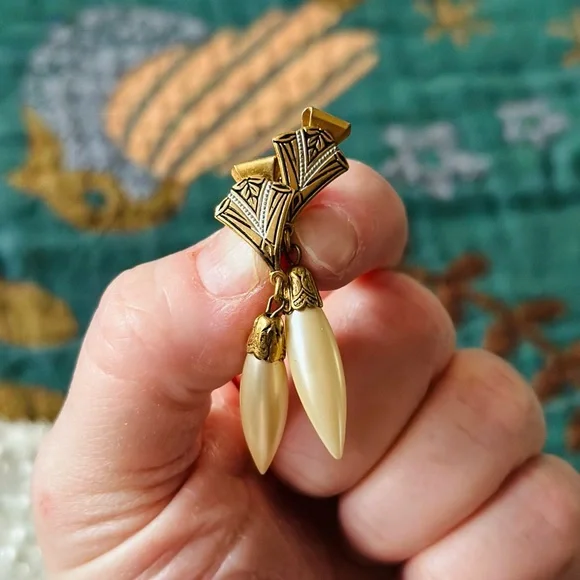 Vintage embellished clutch and earring set - Picture 14 of 15